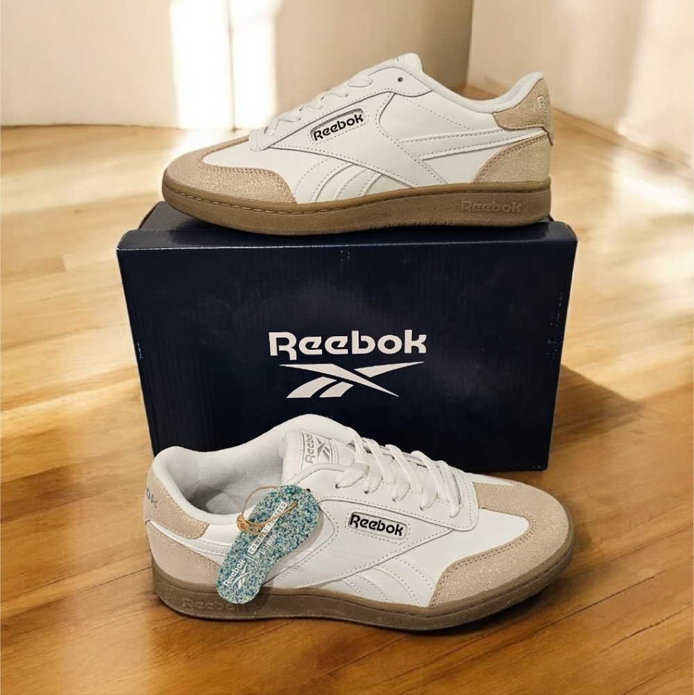NIB Reebok Women's Forte Lounger Classic White and Cream Glitter Shoes Size-8.5